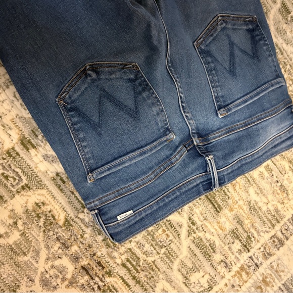 MOTHER “The Weekender Fray” Flare Jeans – Size 30 - Picture 5 of 6